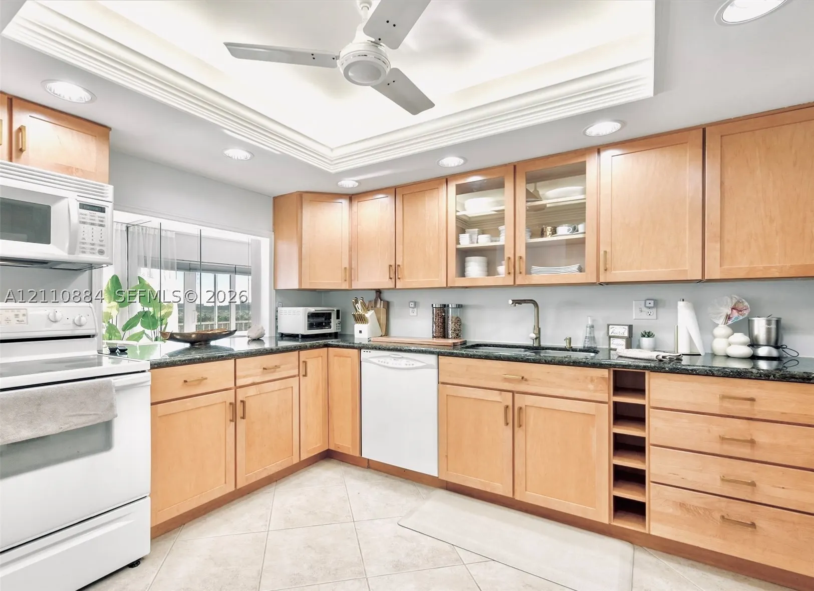 400 Diplomat Pkwy #805