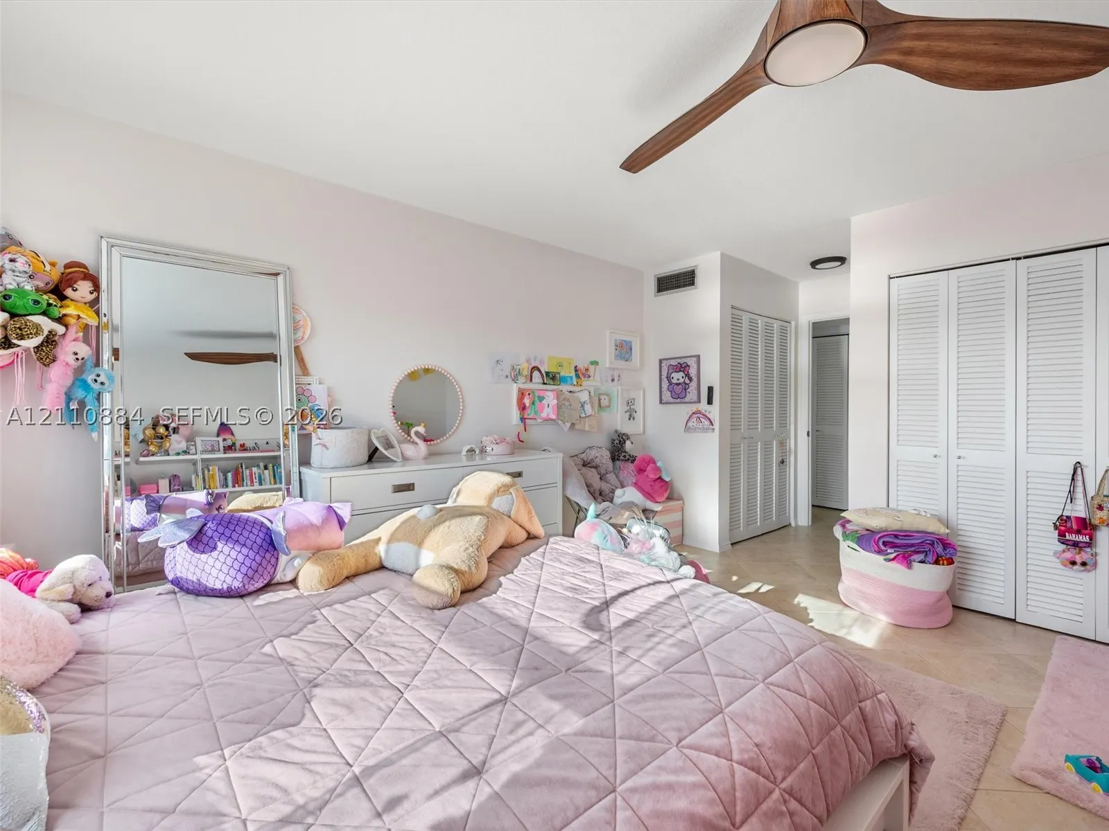 400 Diplomat Pkwy #805