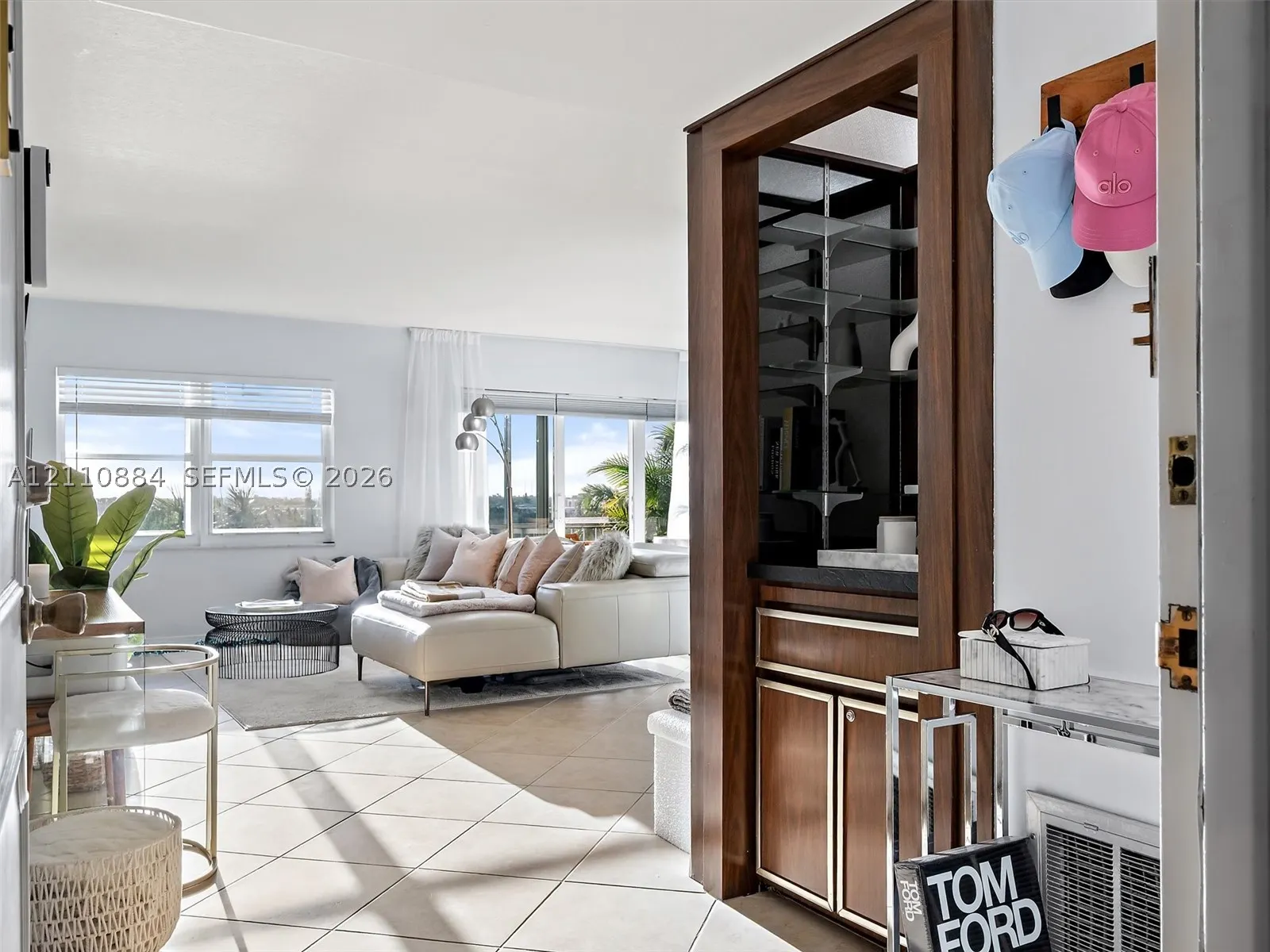 400 Diplomat Pkwy #805