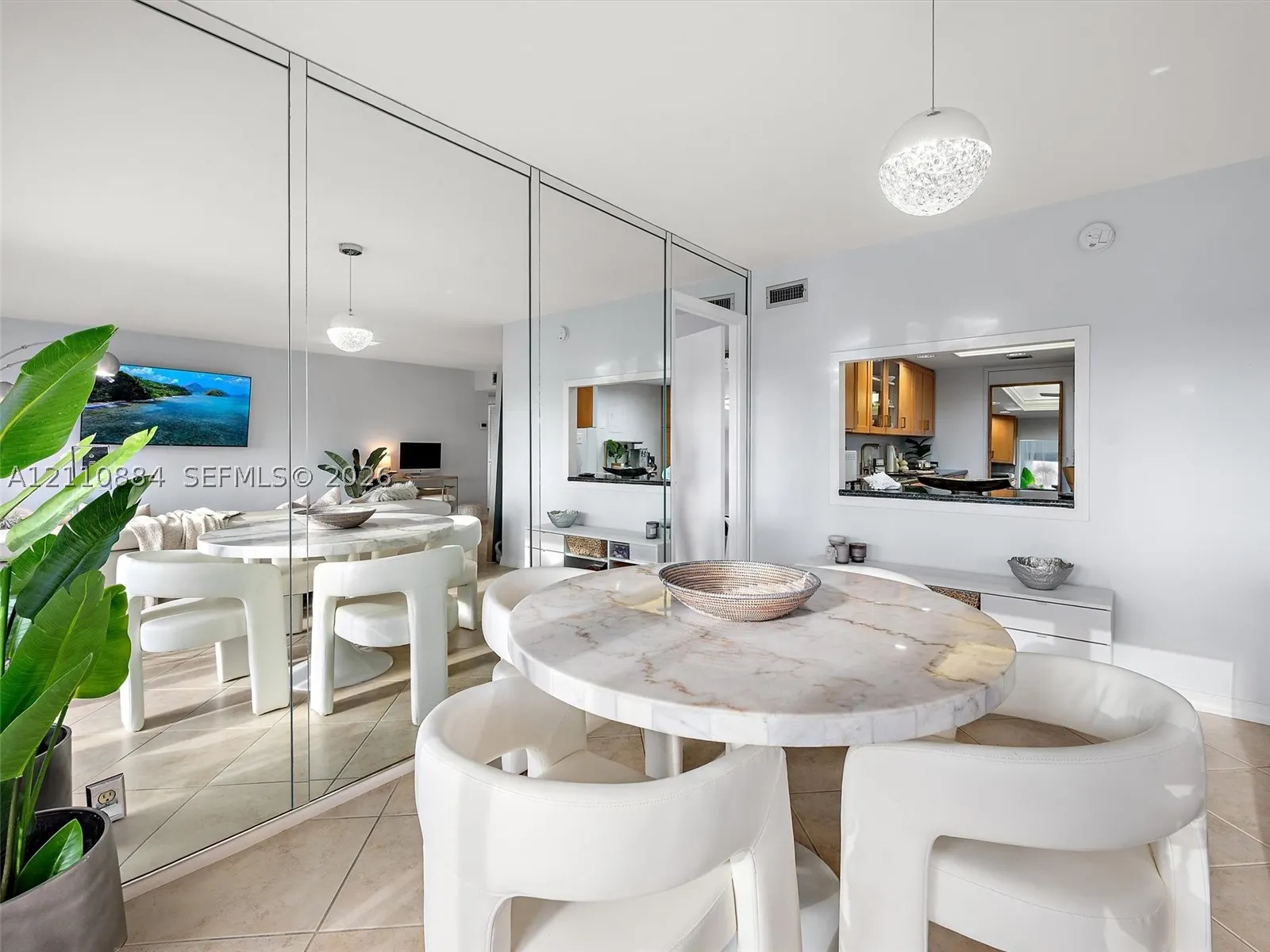 400 Diplomat Pkwy #805