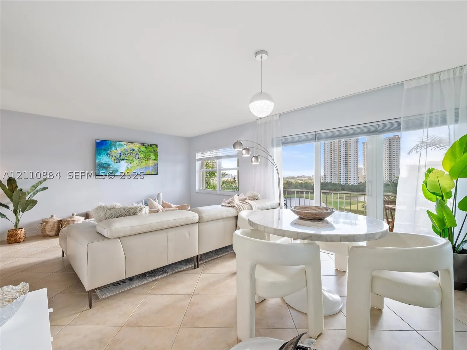 400 Diplomat Pkwy #805