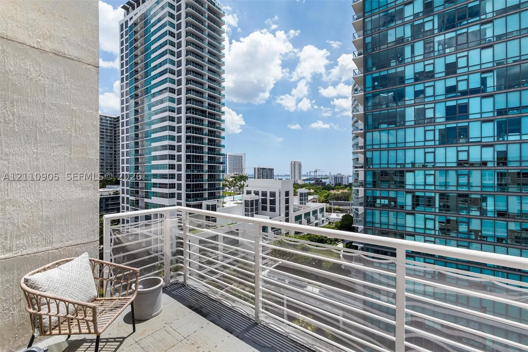3250 NE 1st Ave #1117