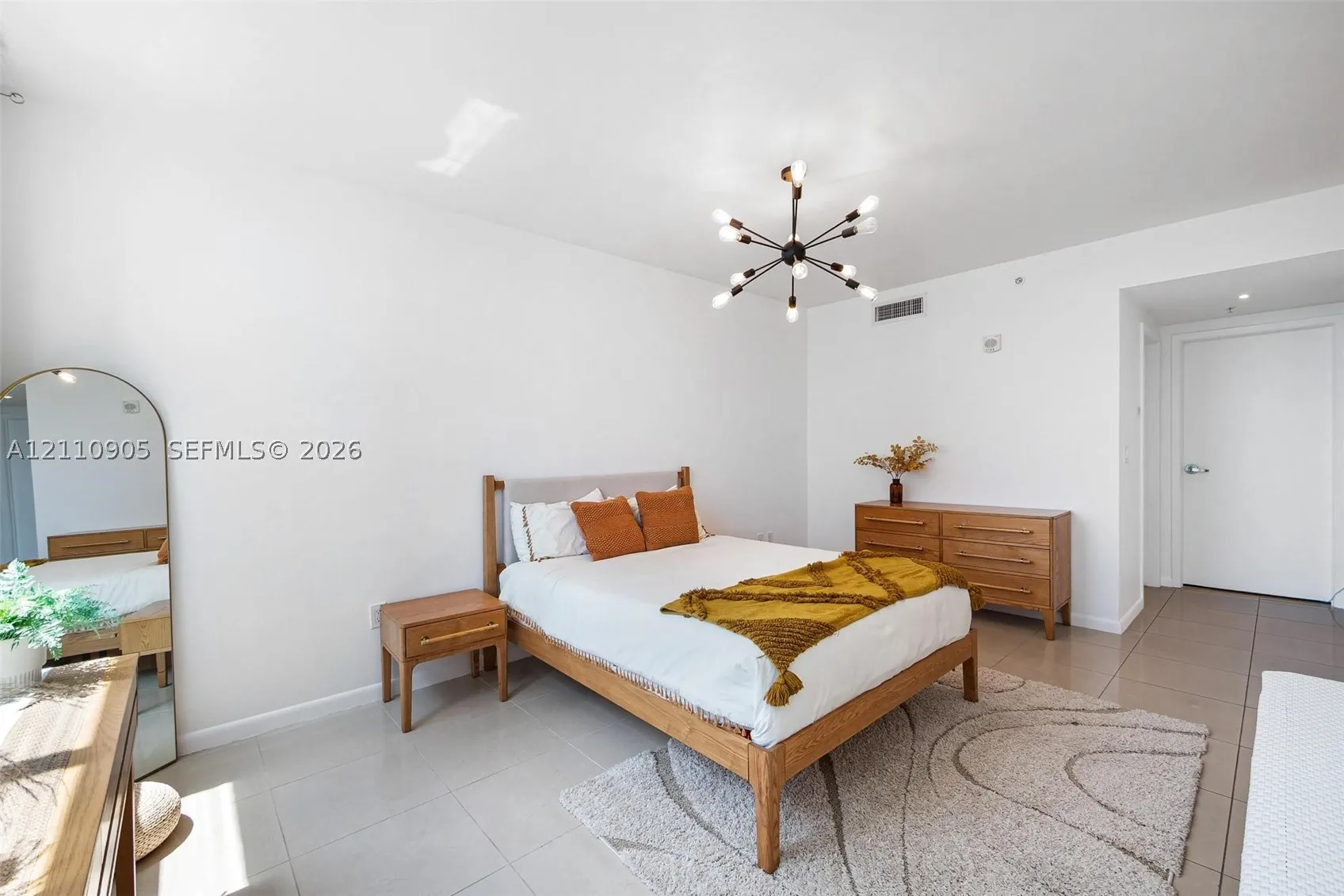 3250 NE 1st Ave #1117