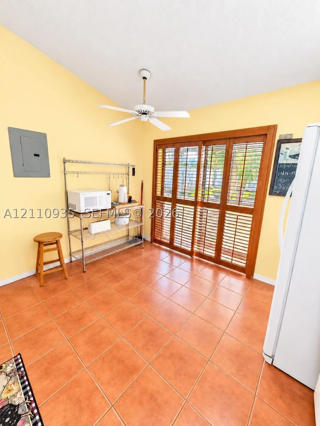3530 Magellan Cir #618