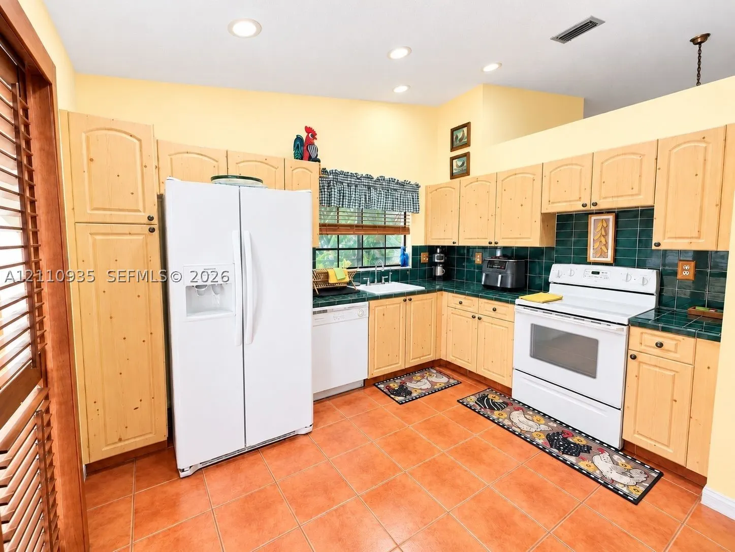 3530 Magellan Cir #618