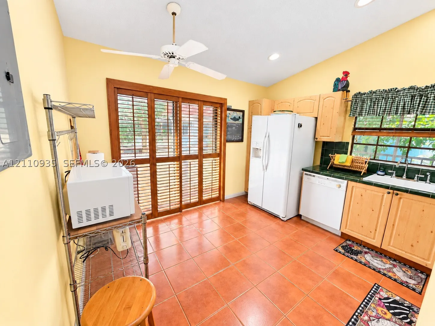 3530 Magellan Cir #618