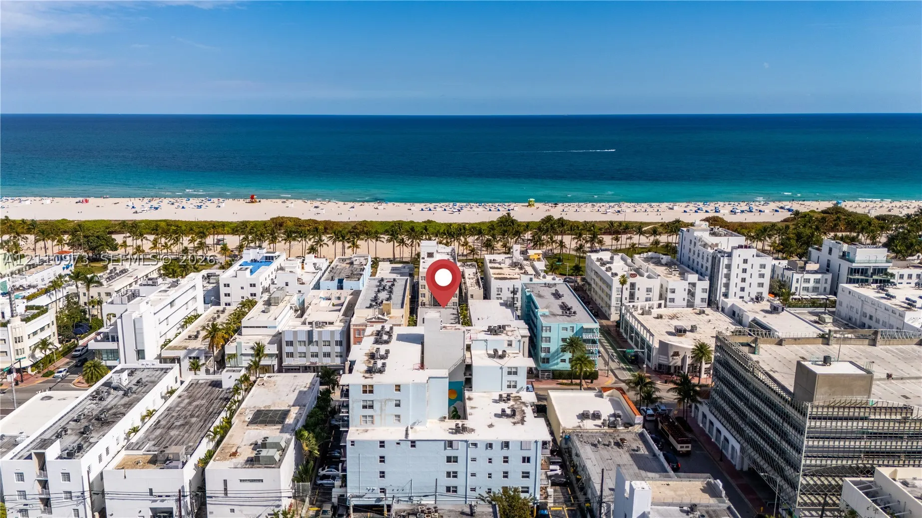 720 Collins Ave #704