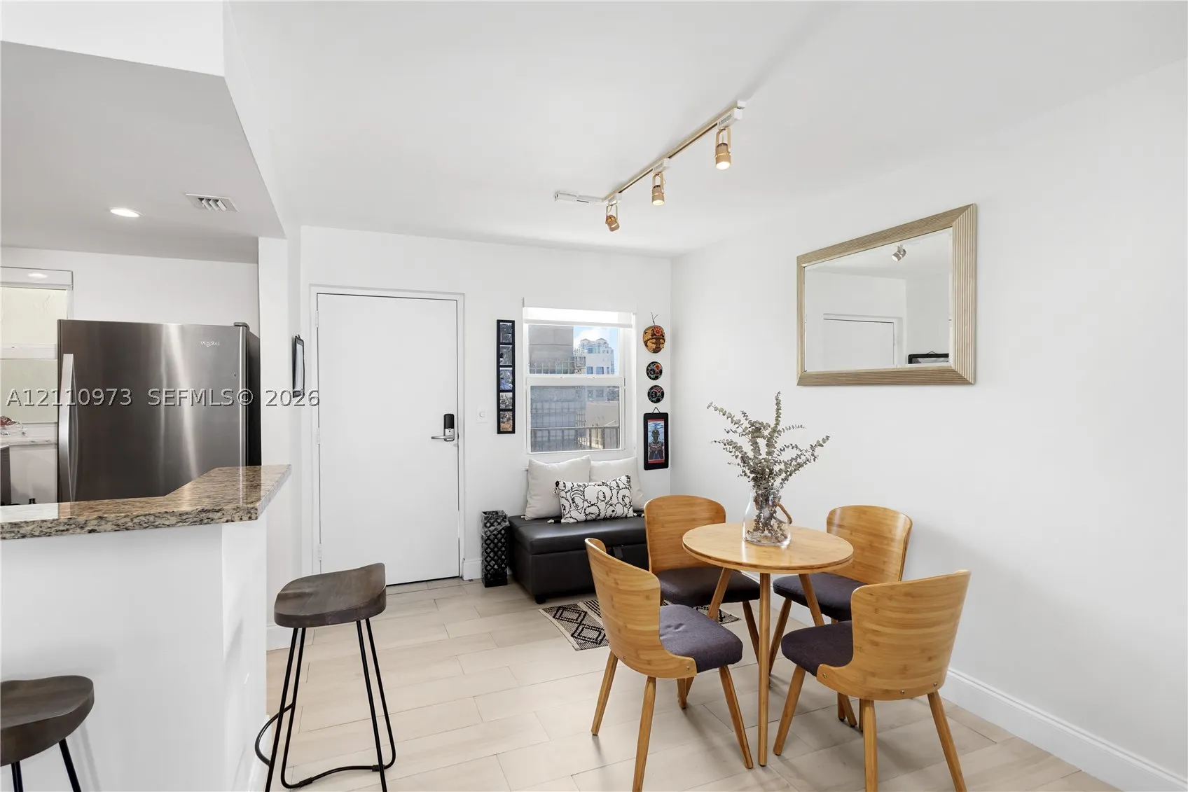720 Collins Ave #704