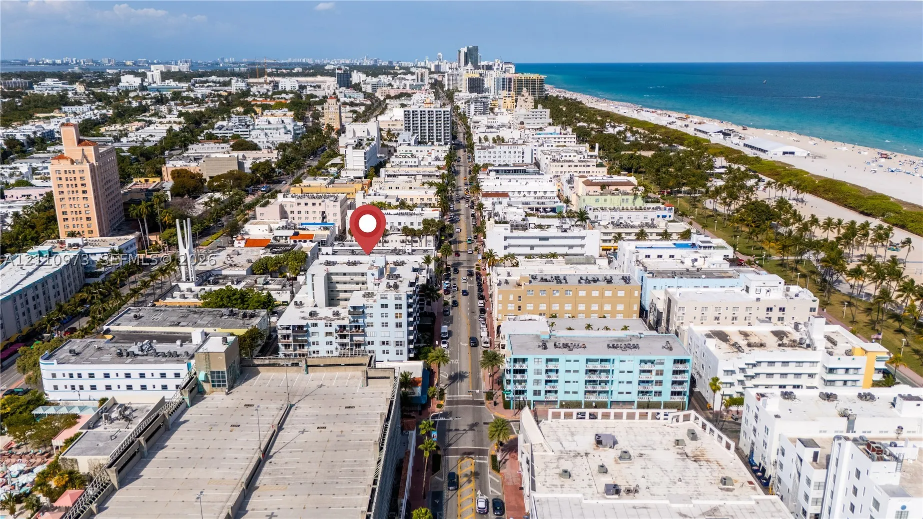 720 Collins Ave #704