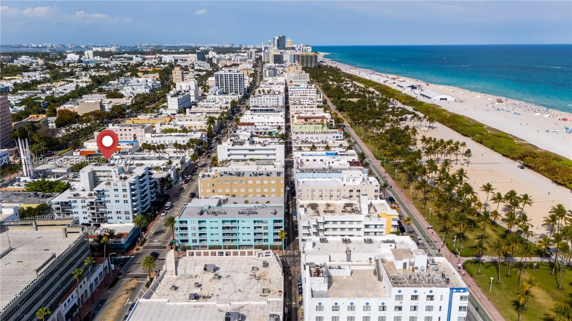 720 Collins Ave #704