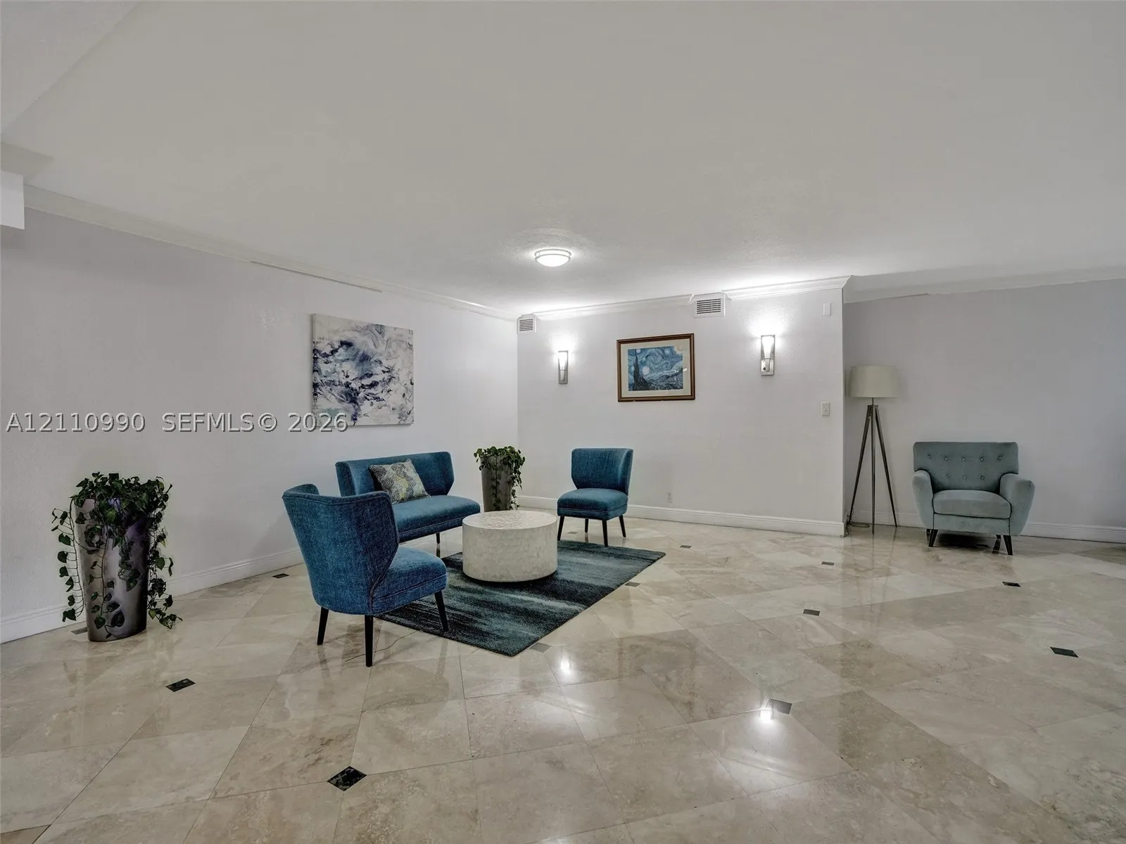 800 Parkview Dr #131