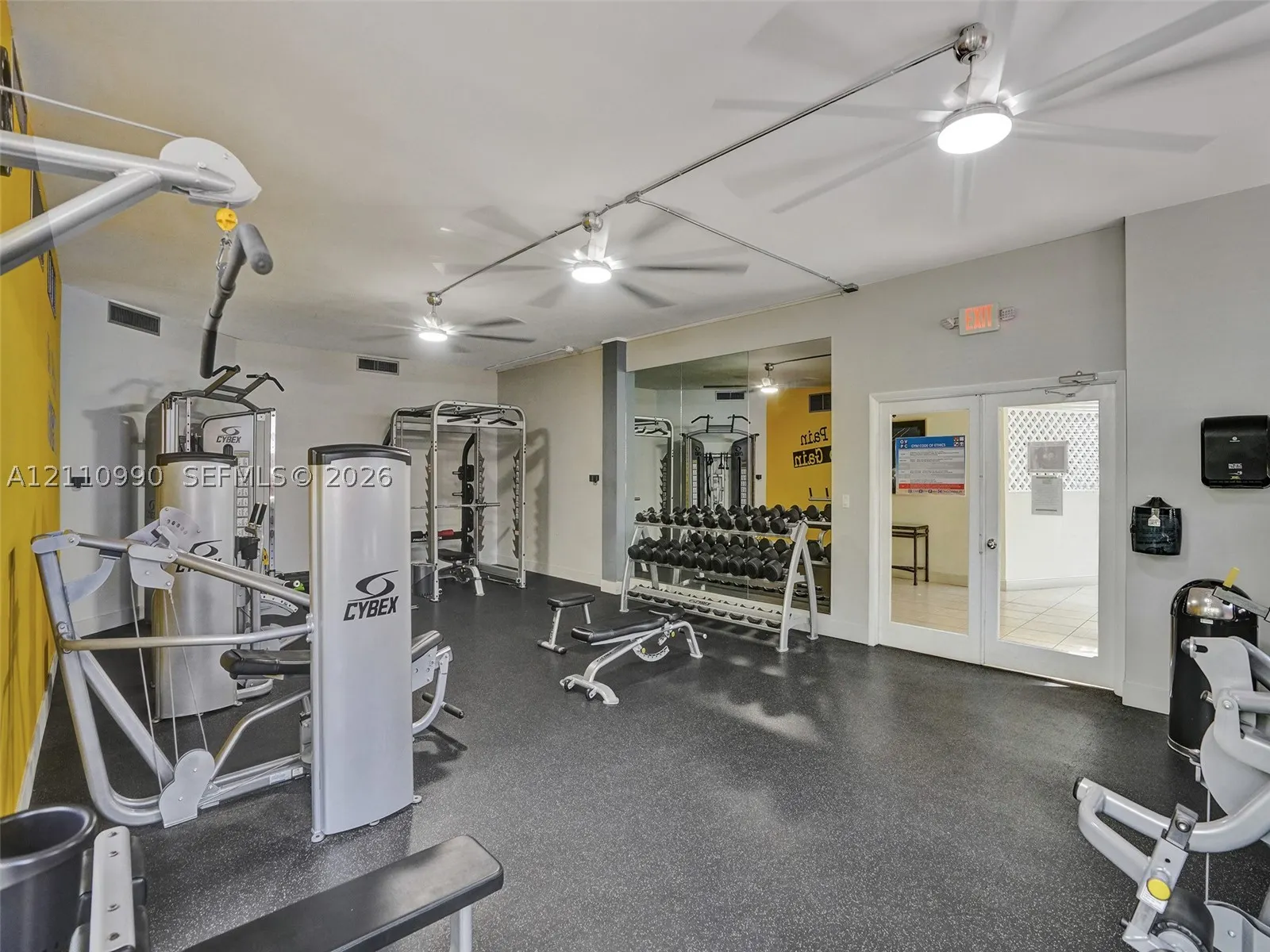 800 Parkview Dr #131