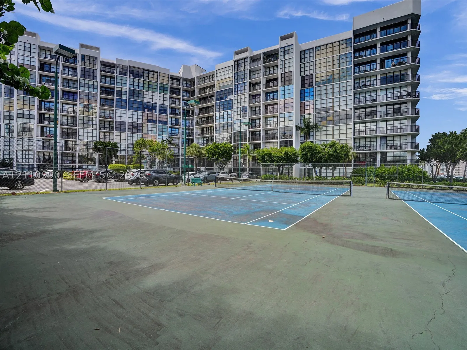 800 Parkview Dr #131