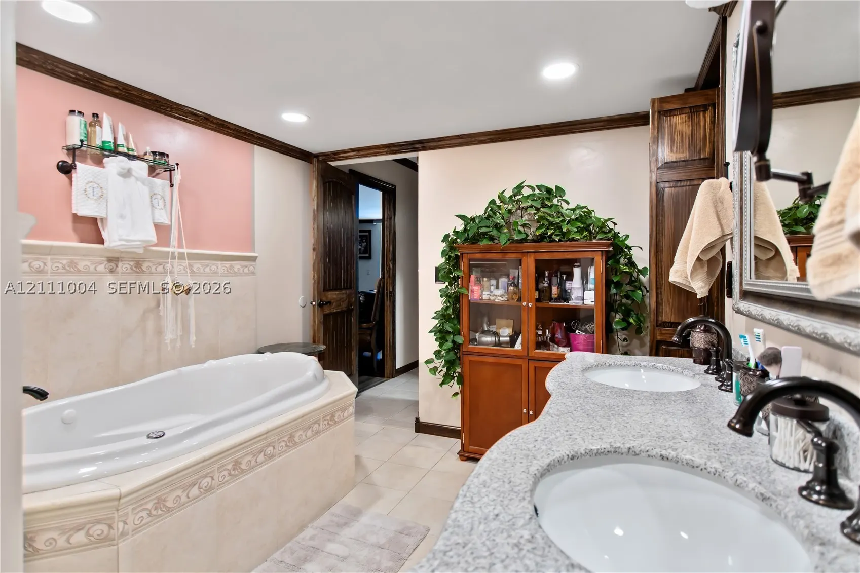 1500 S Ocean Dr #2G