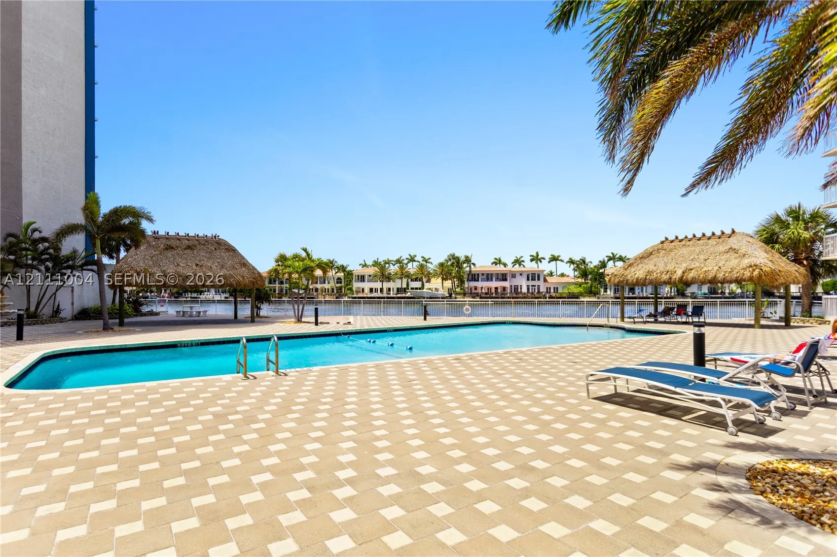 1500 S Ocean Dr #2G