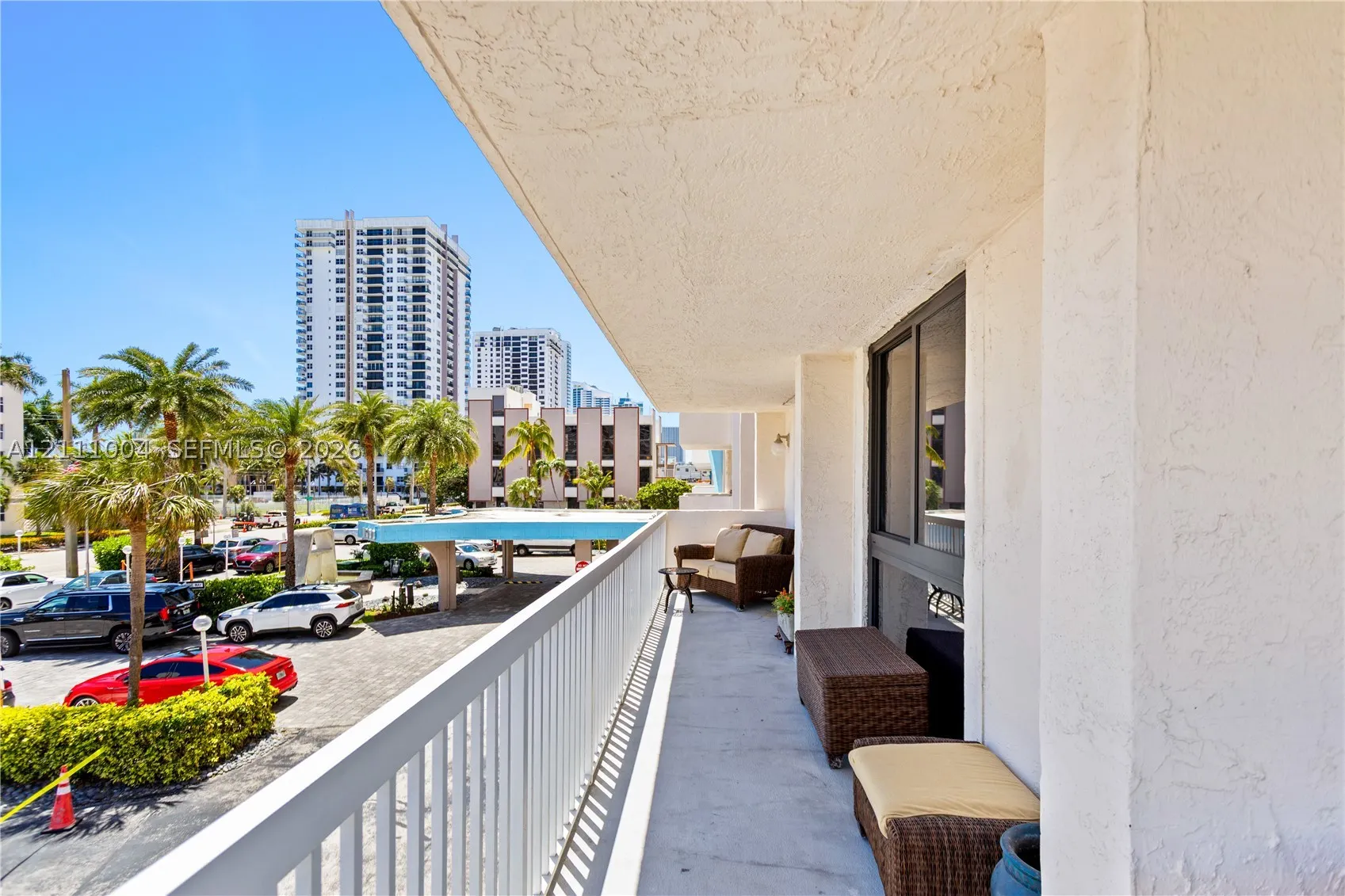 1500 S Ocean Dr #2G