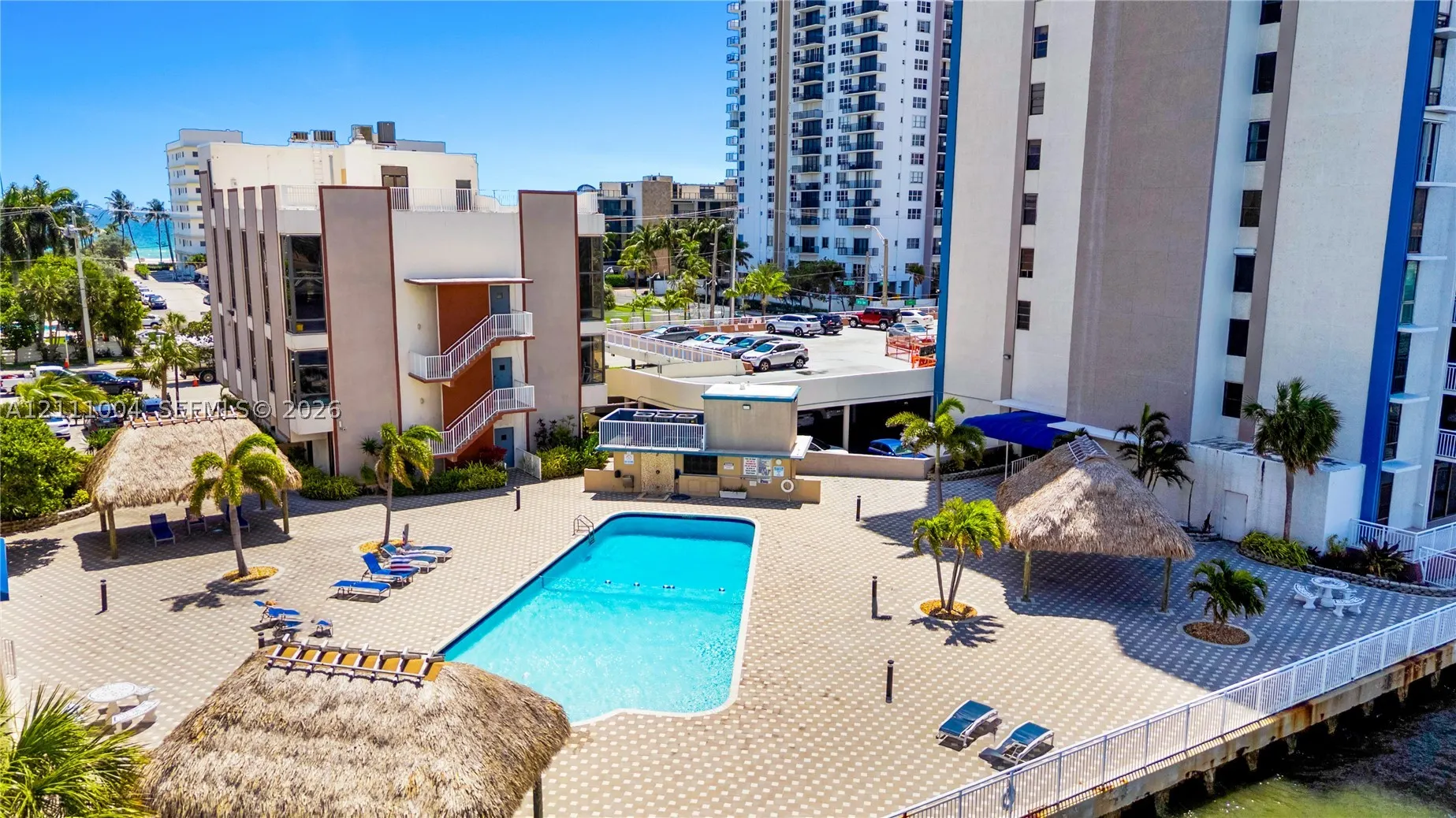 1500 S Ocean Dr #2G
