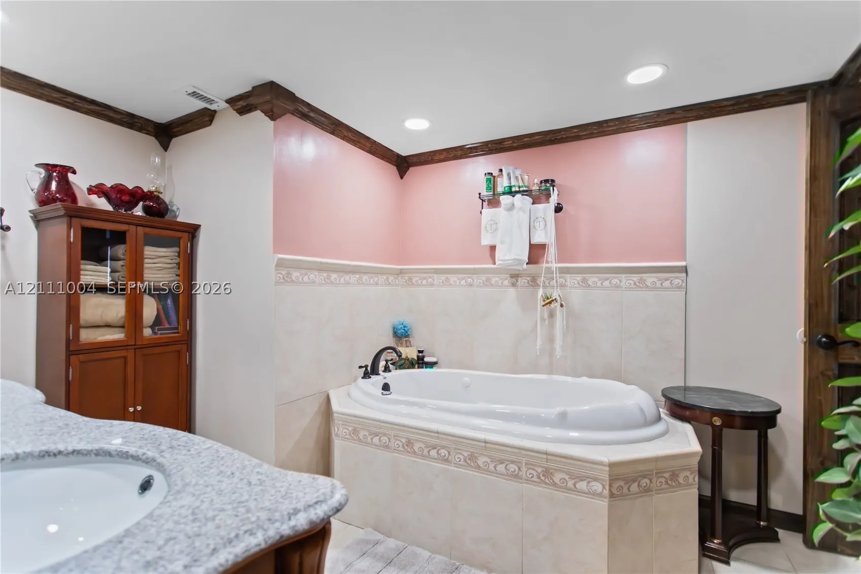 1500 S Ocean Dr #2G