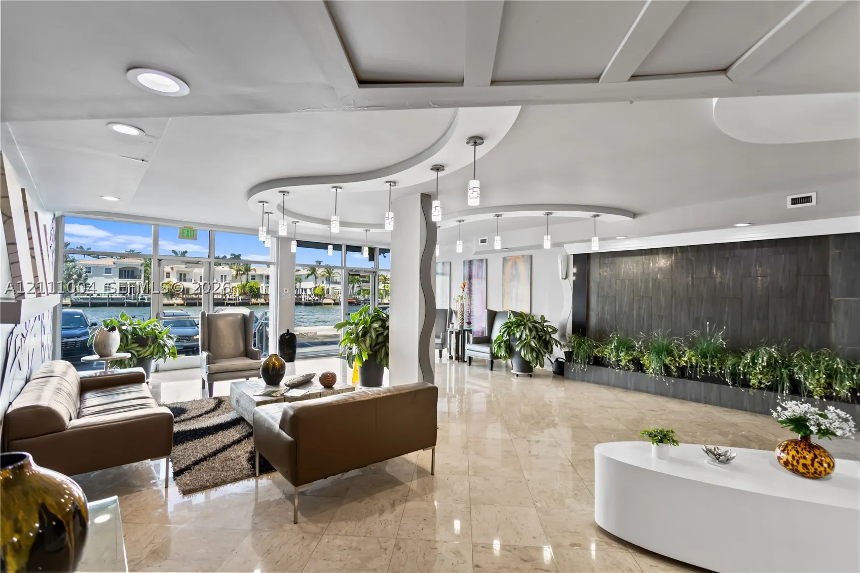 1500 S Ocean Dr #2G