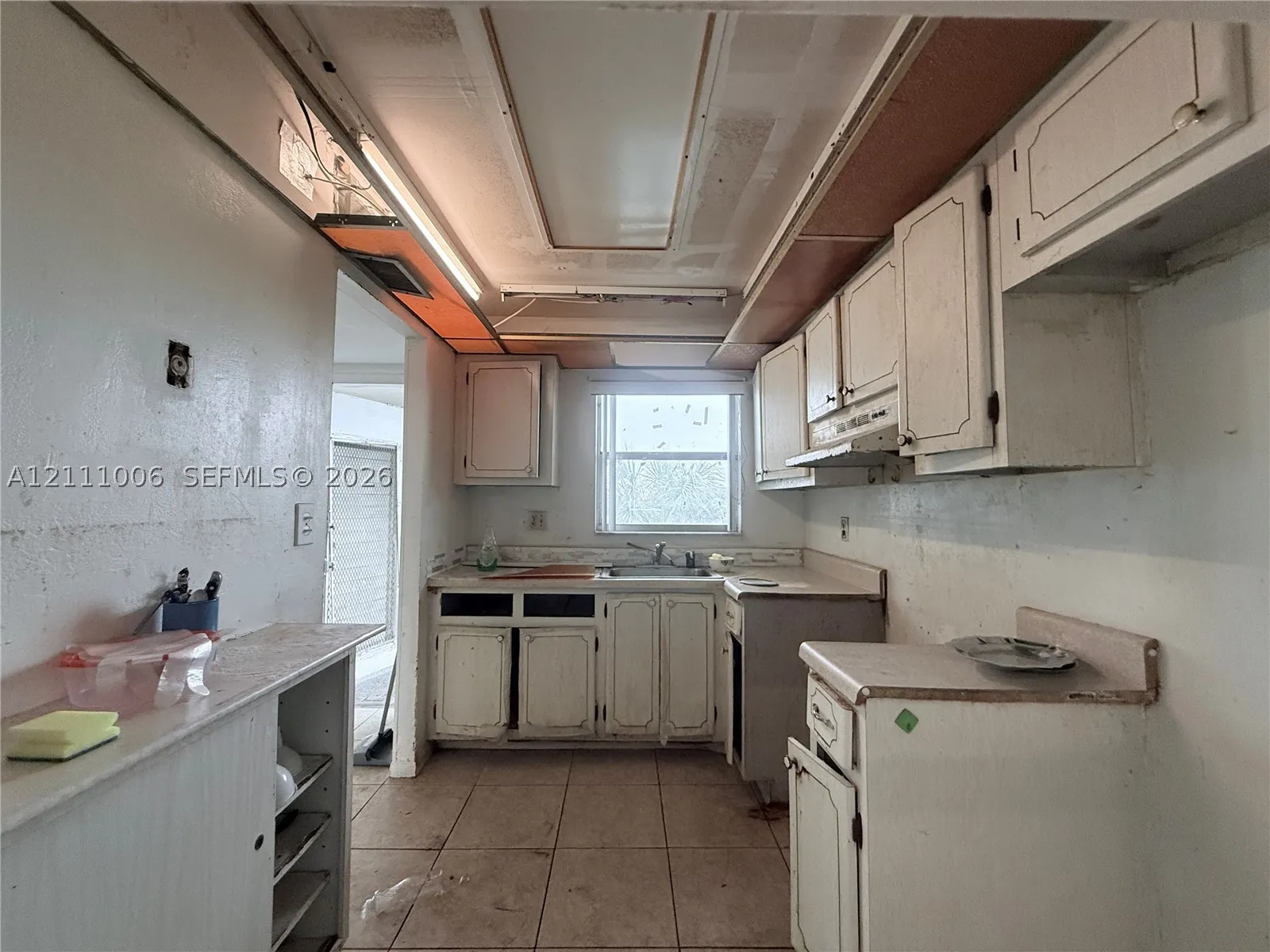 8600 Sunrise Lakes Blvd #312