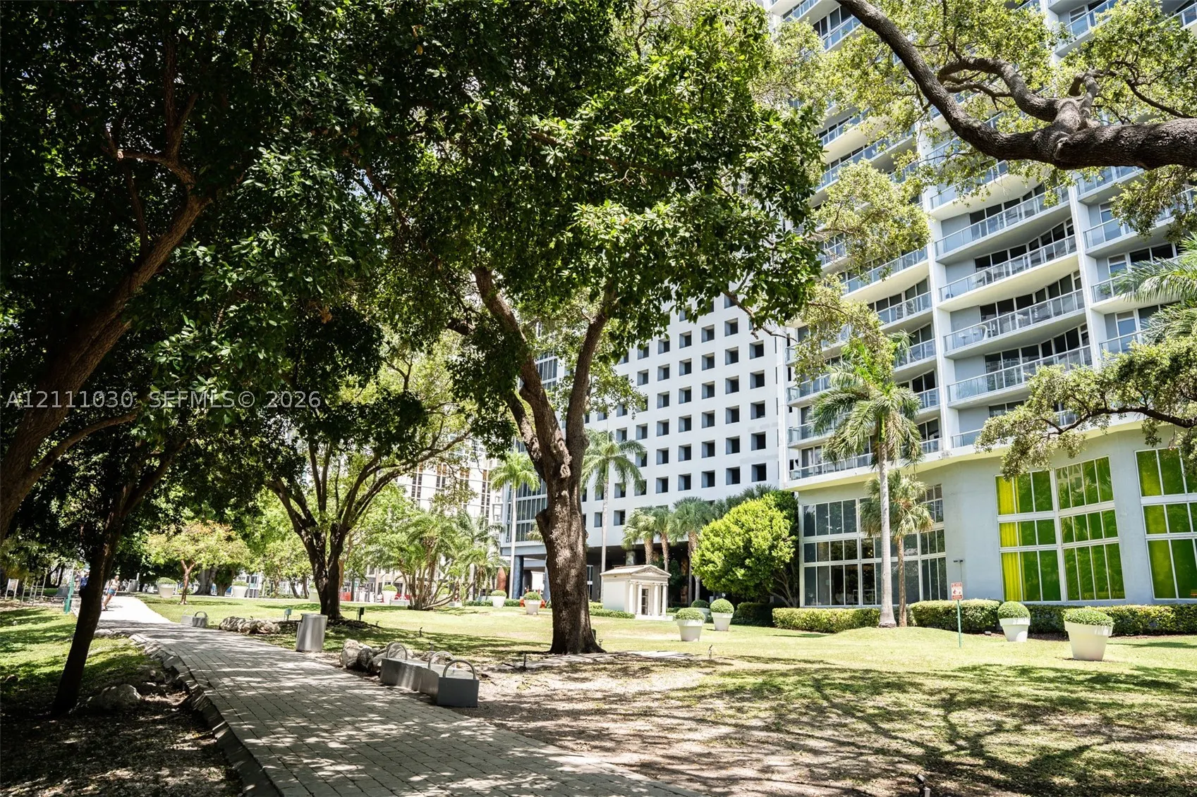 495 Brickell Ave #501