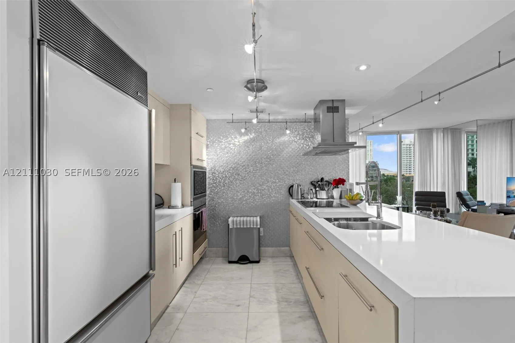 495 Brickell Ave #501