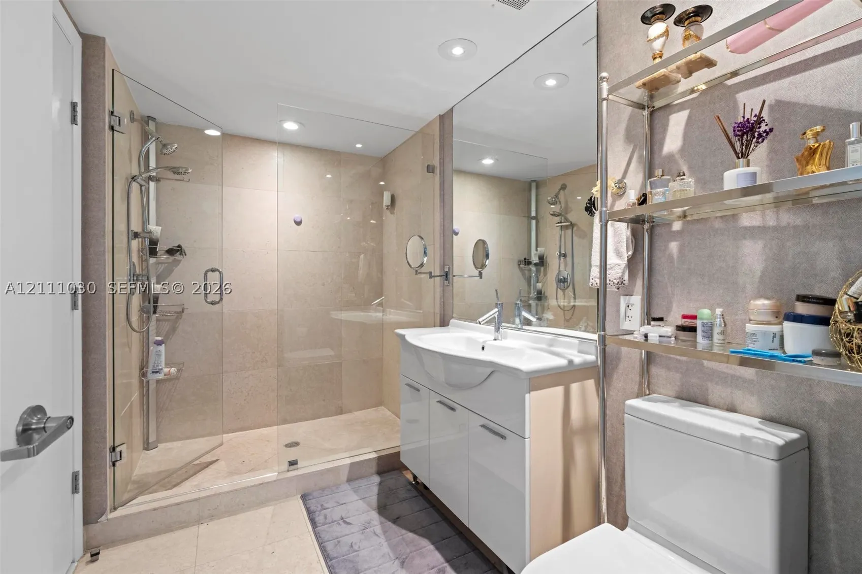 495 Brickell Ave #501