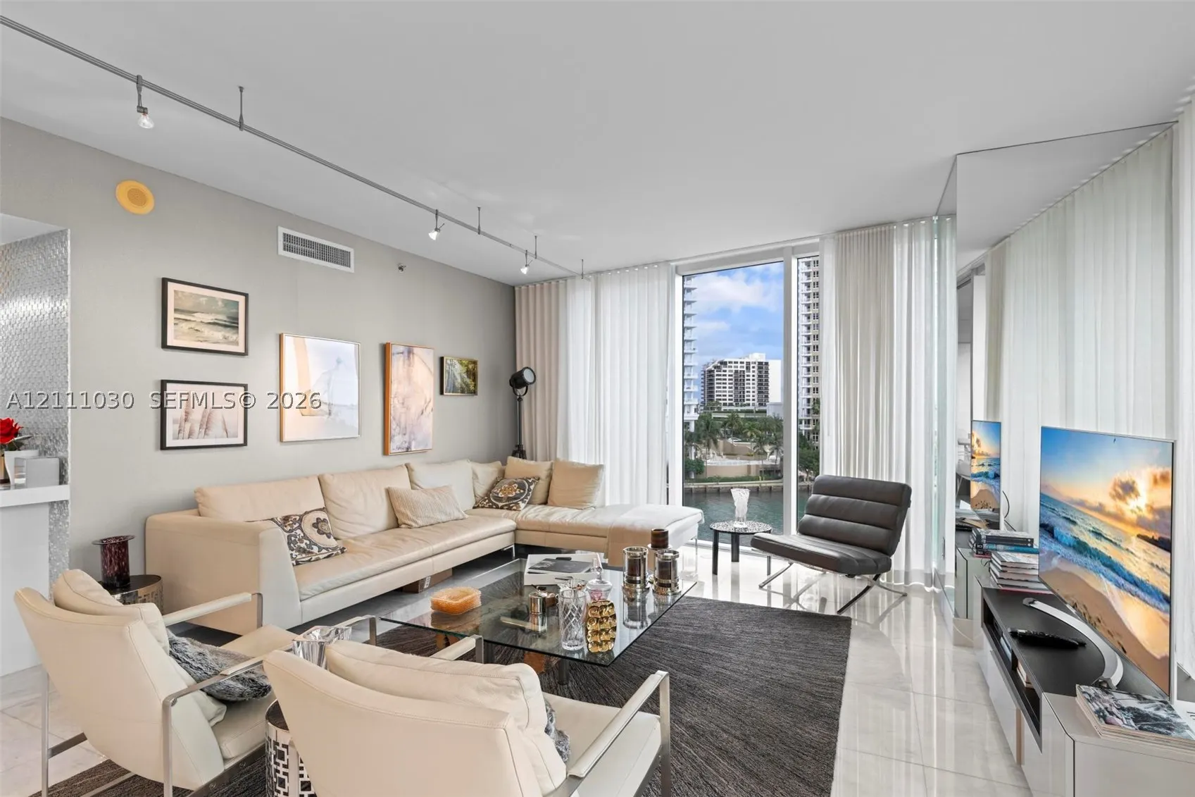 495 Brickell Ave #501