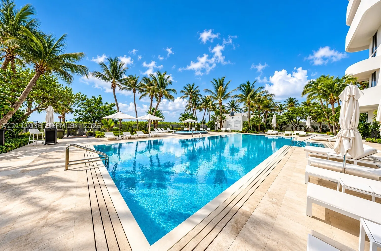6365 Collins Ave #3811