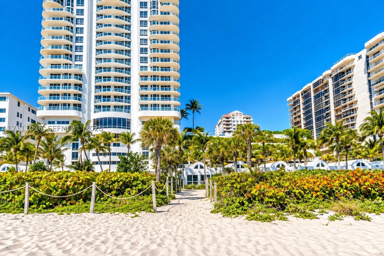 6365 Collins Ave #3811
