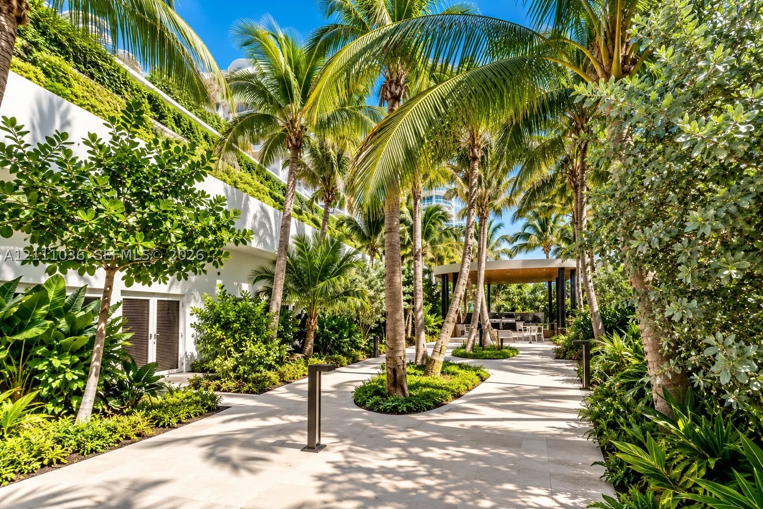 6365 Collins Ave #3811