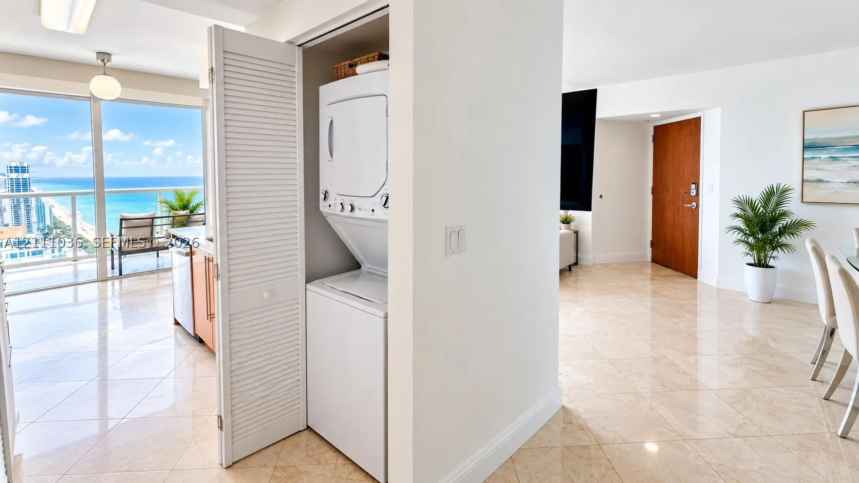 6365 Collins Ave #3811