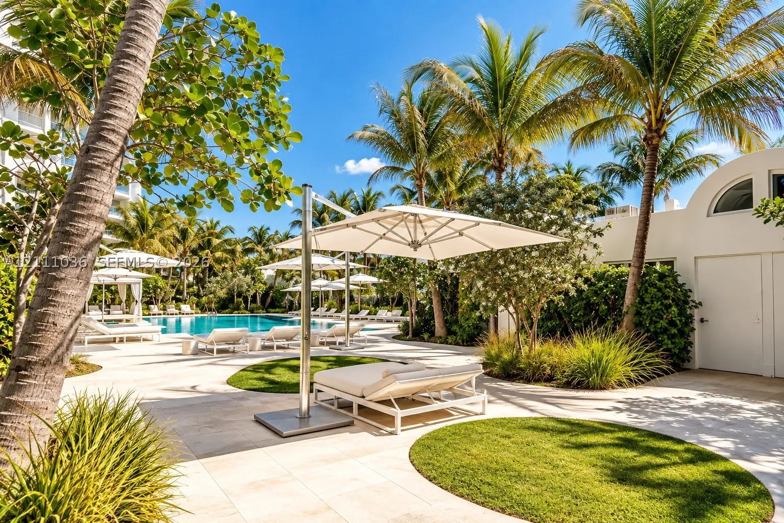 6365 Collins Ave #3811