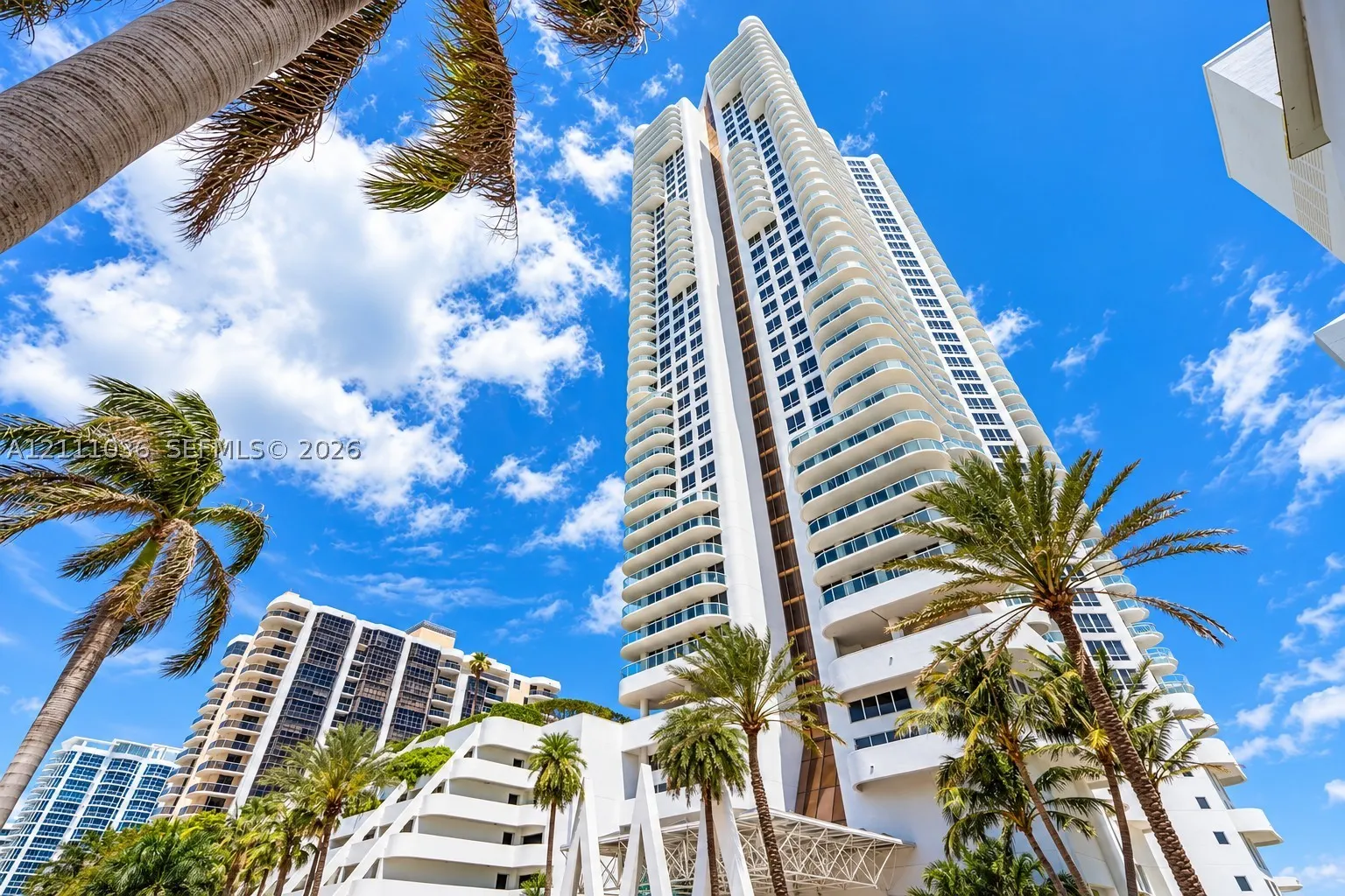 6365 Collins Ave #3811