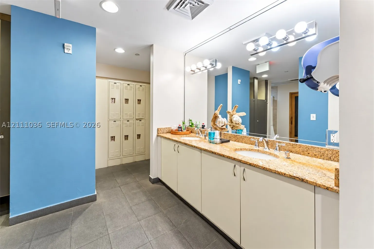 6365 Collins Ave #3811