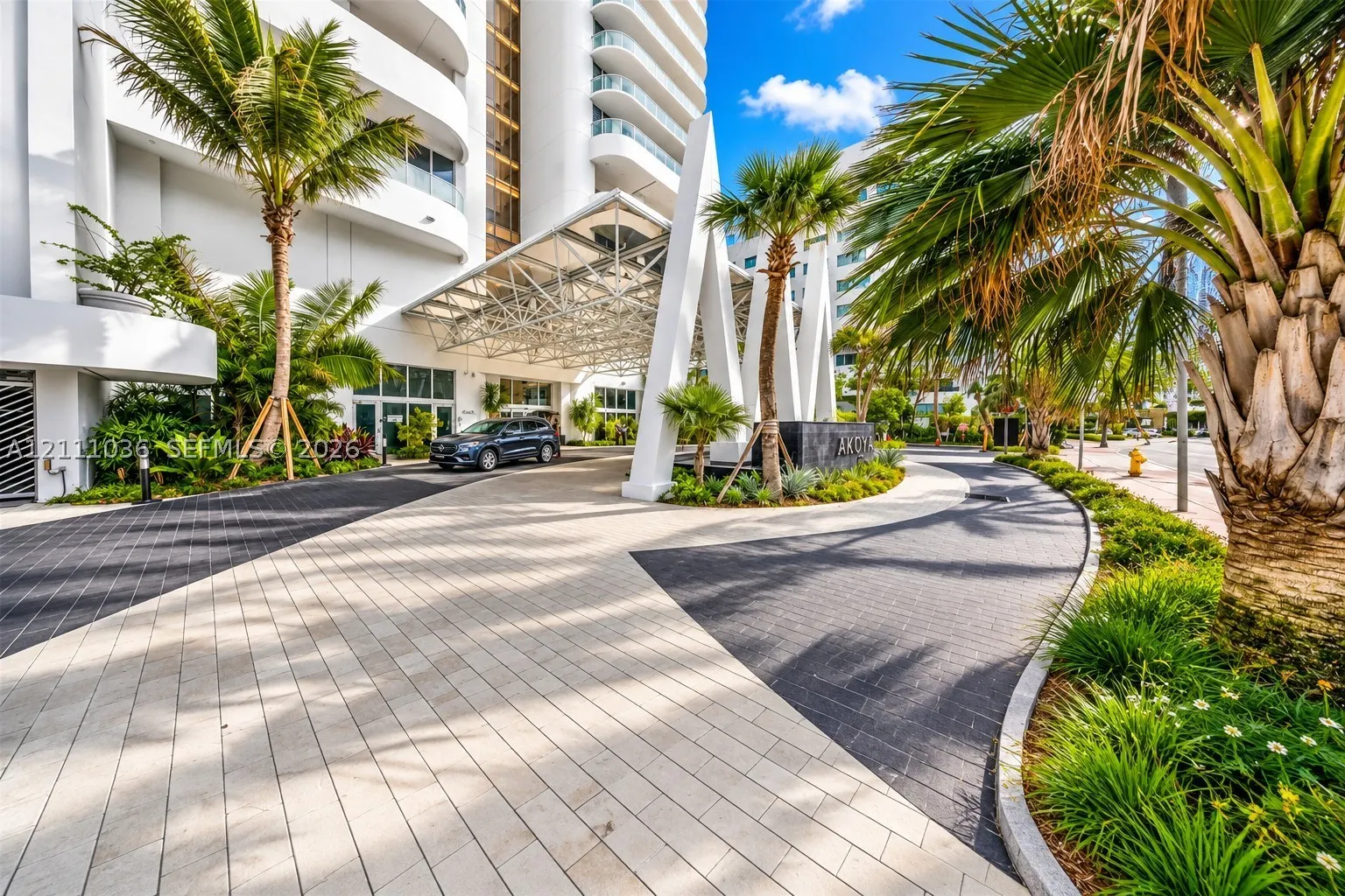 6365 Collins Ave #3811