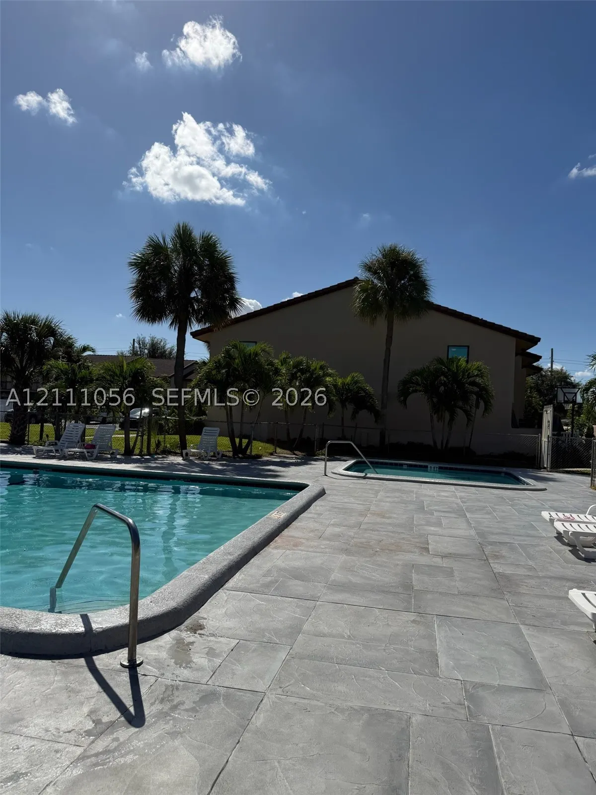 5020 Sheridan St #2