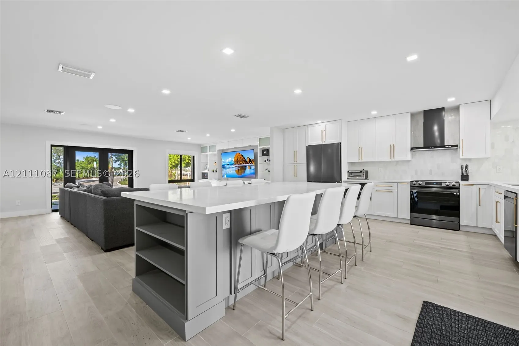 822 Polk St