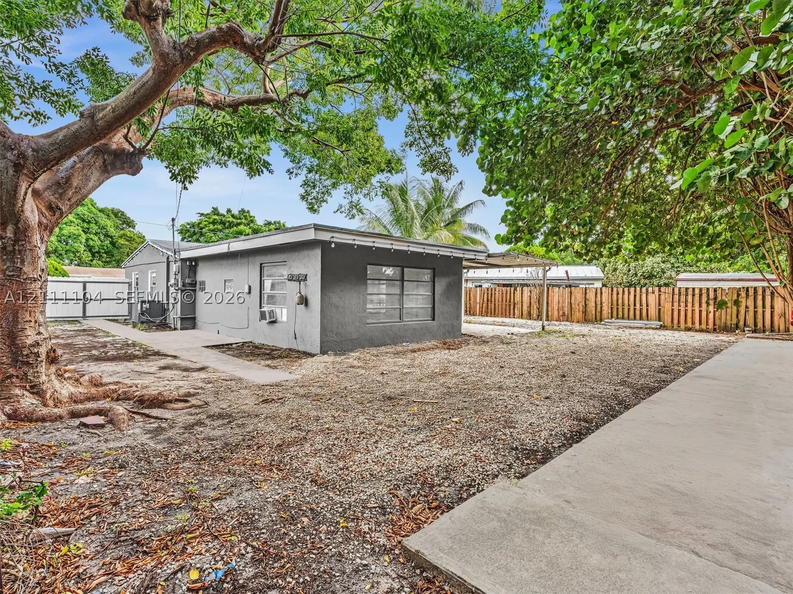 1624 S 23rd Ave