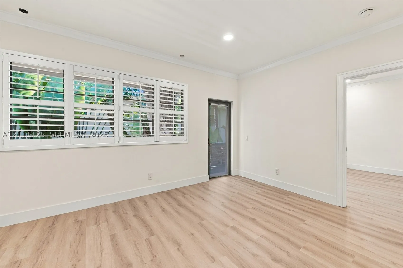 1551 Lenox Ave #6