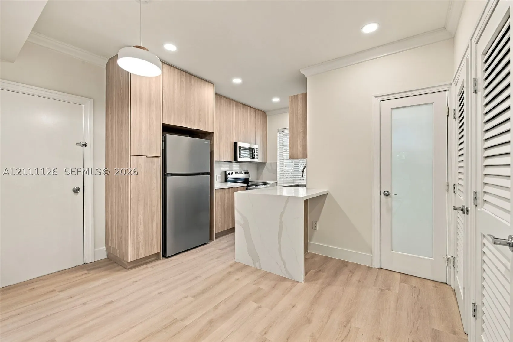 1551 Lenox Ave #6