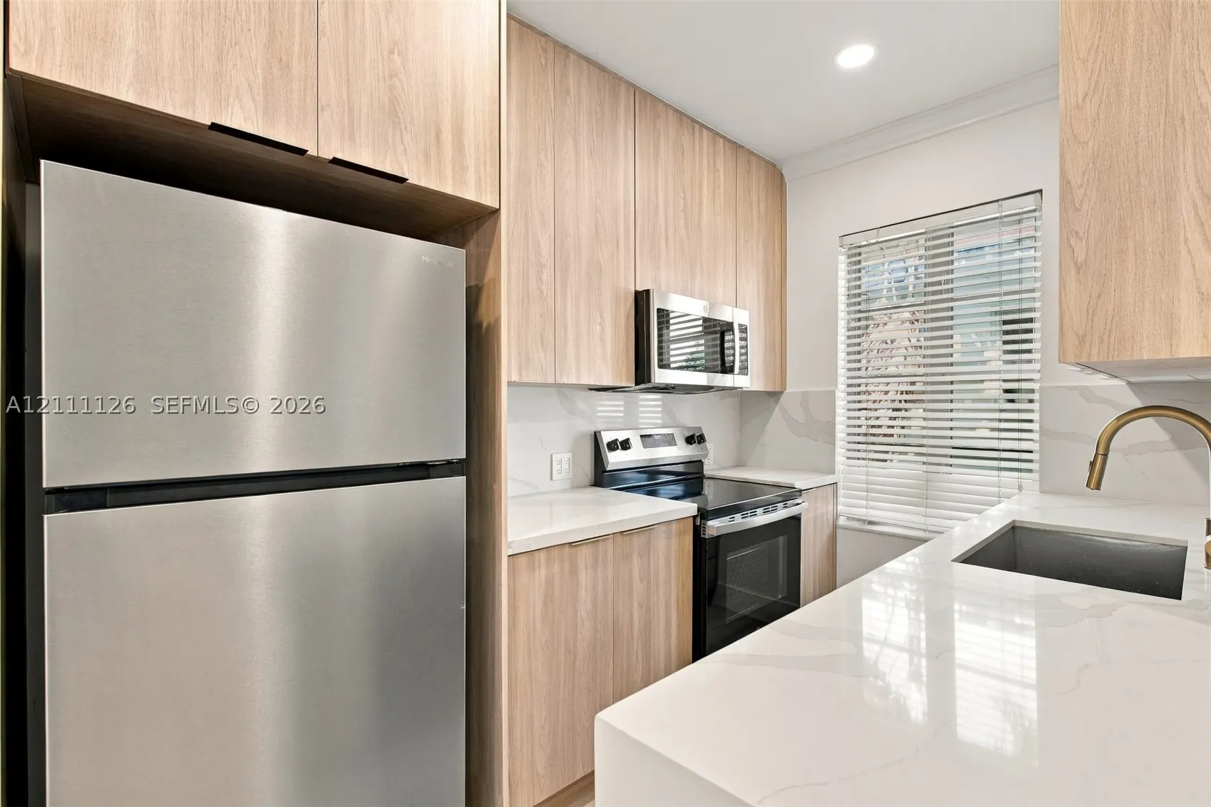 1551 Lenox Ave #6