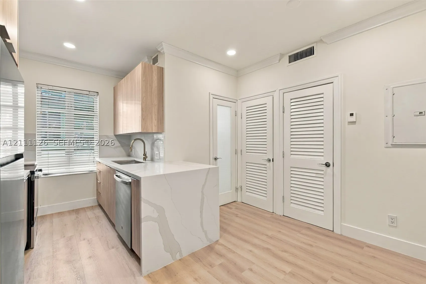 1551 Lenox Ave #6