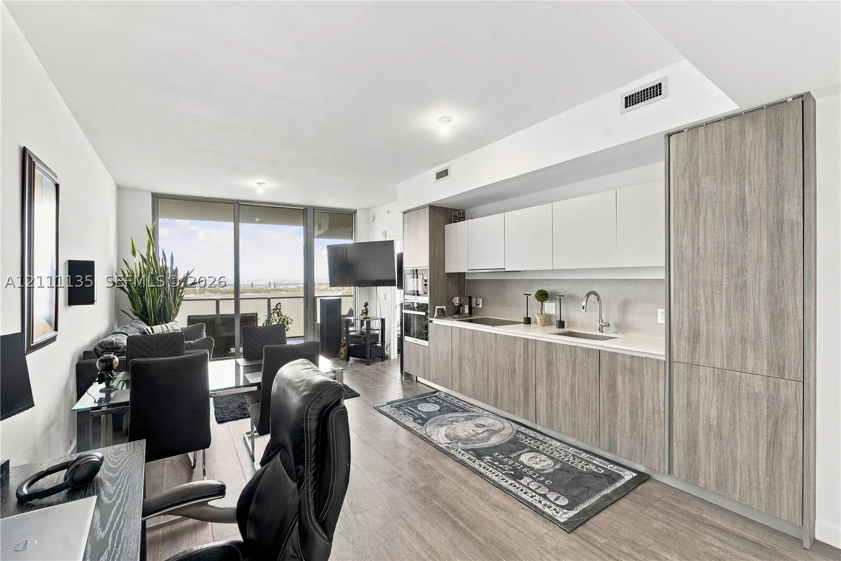2900 NE 7th Ave #4006