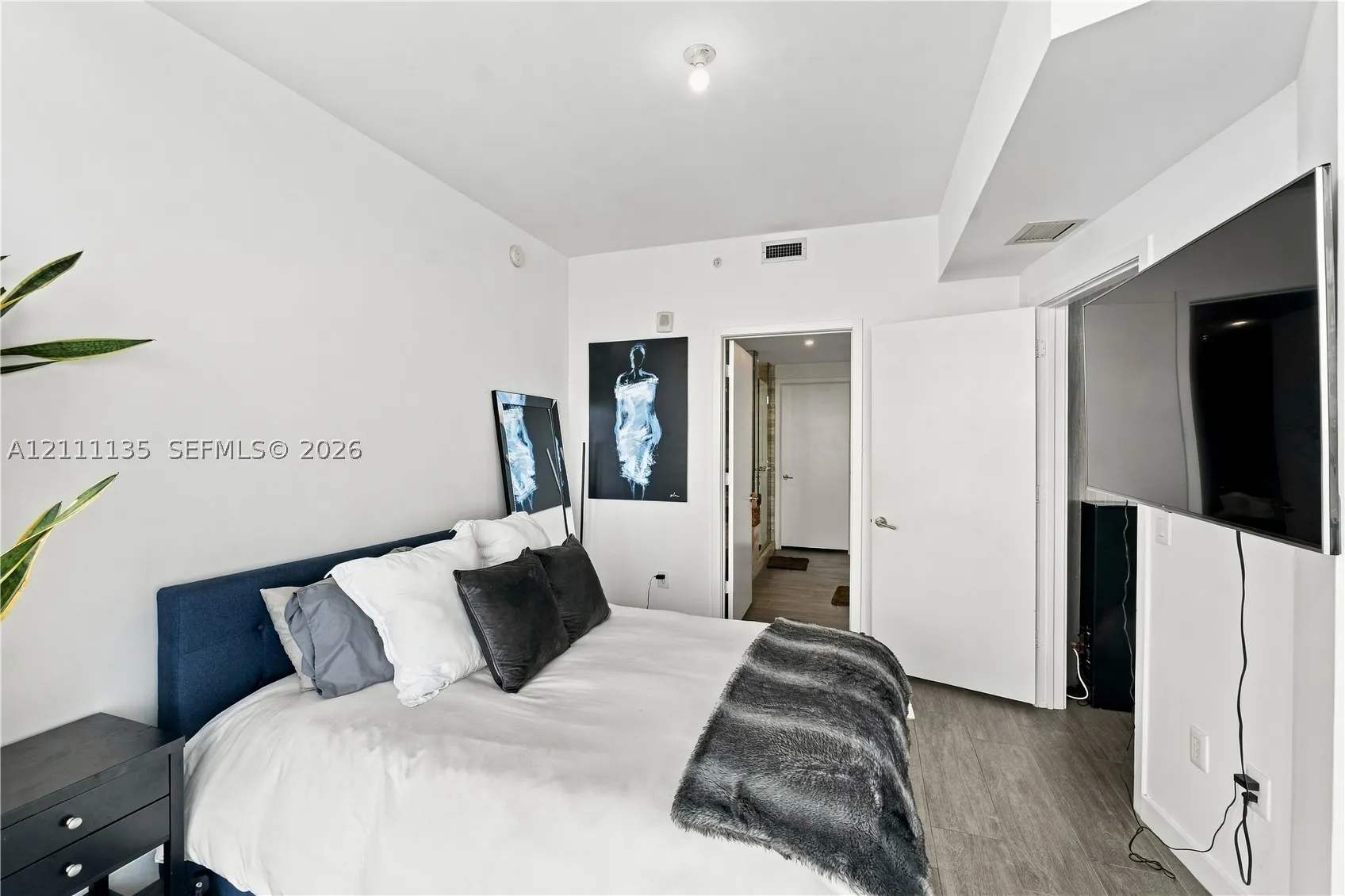 2900 NE 7th Ave #4006
