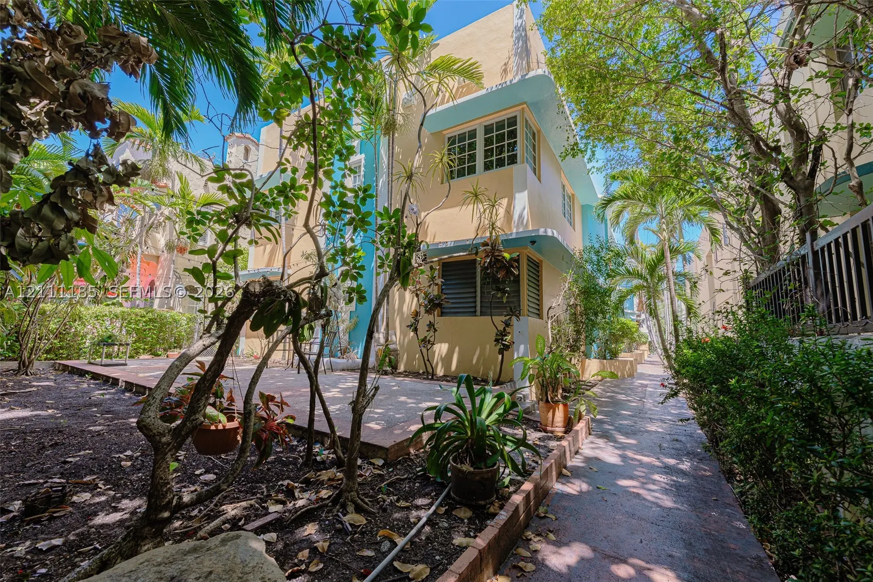 1351 Meridian Ave #5