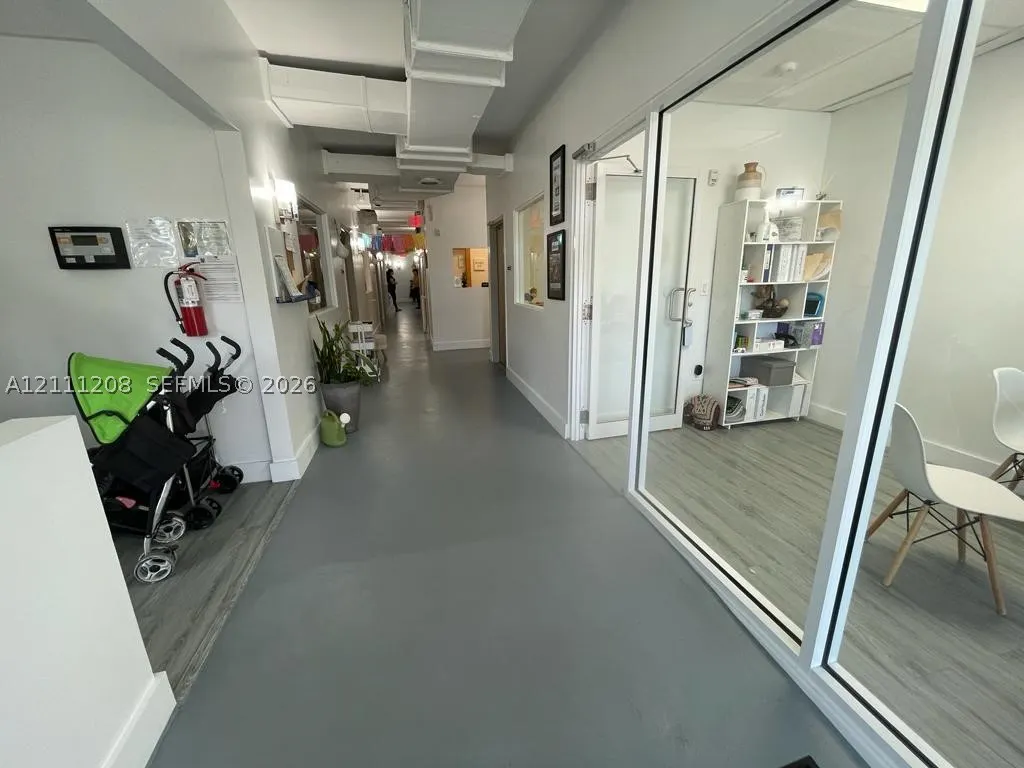 2460 SW 27th Ave