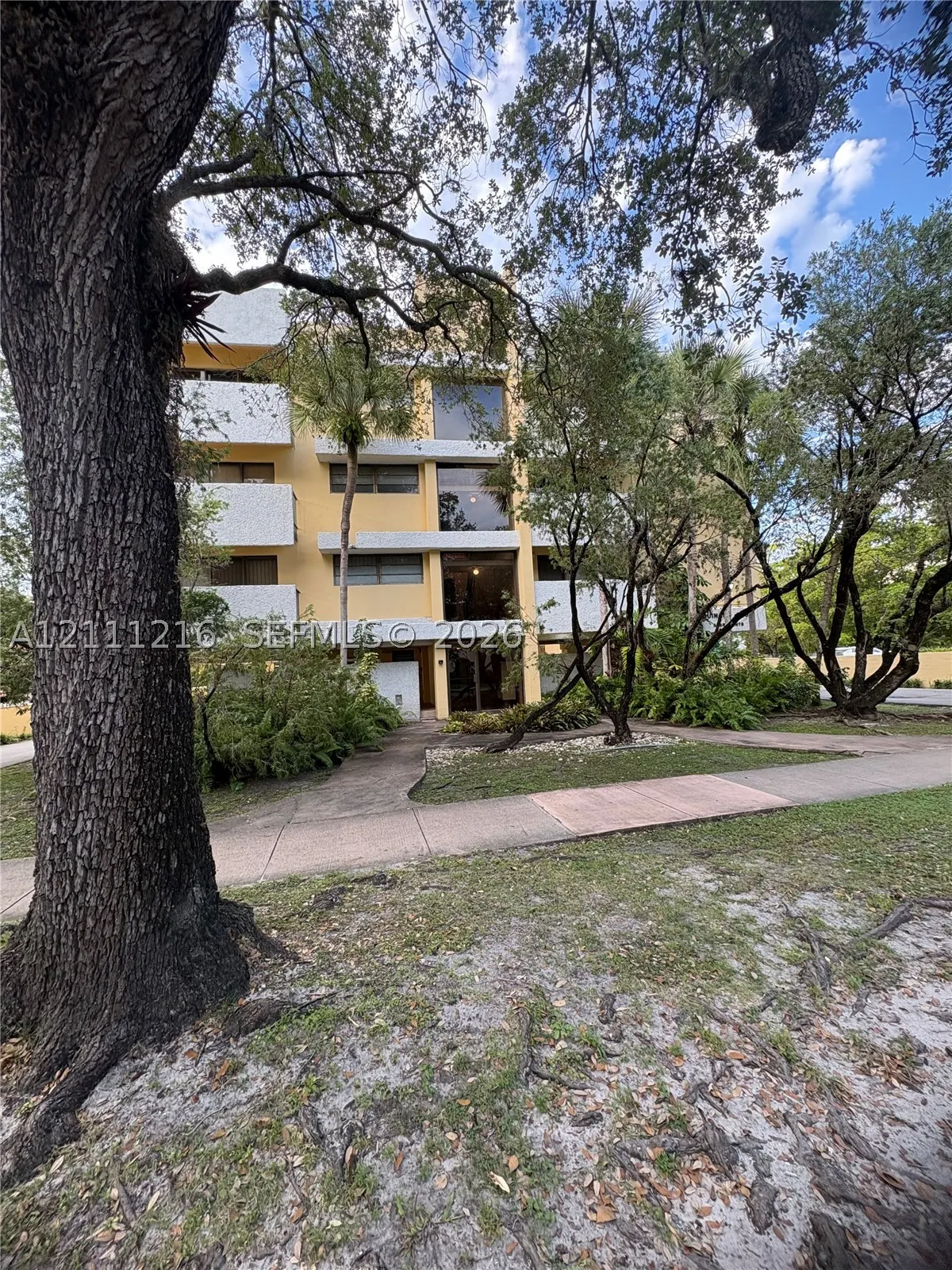 525 Coral Way #303