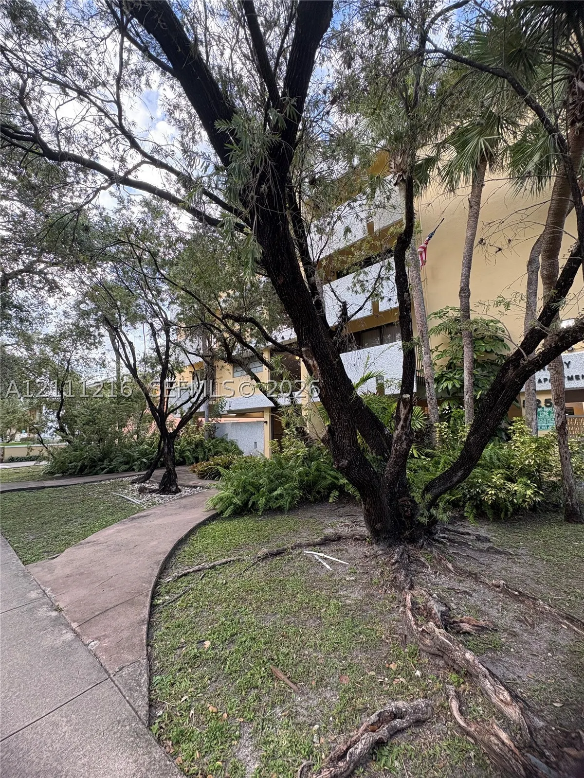 525 Coral Way #303