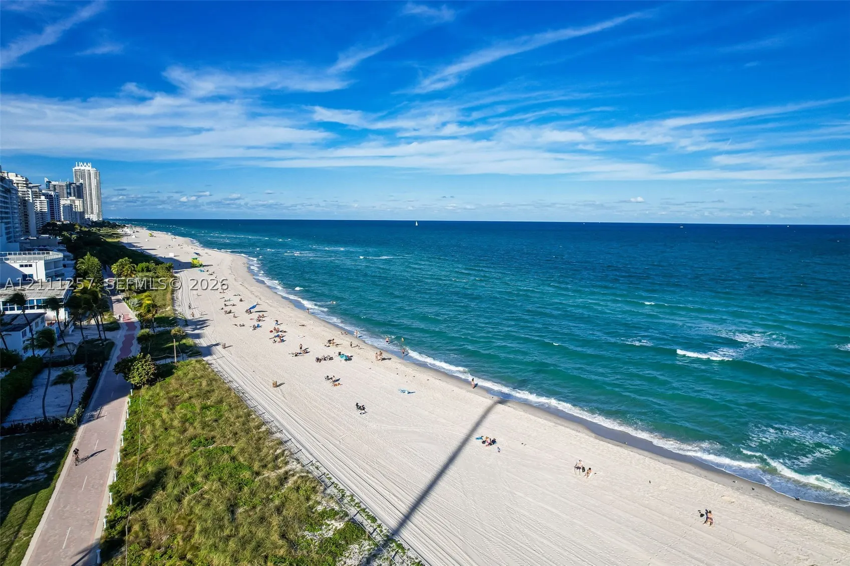 5401 Collins Ave #813
